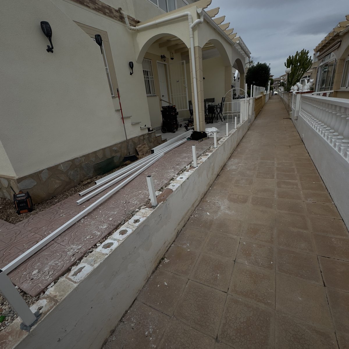 Valla antes del montaje